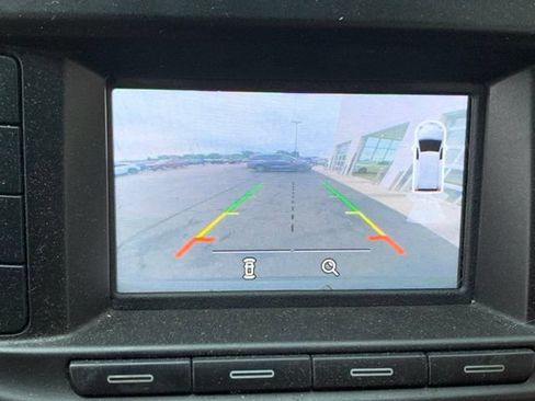 Used 2019 Ford Explorer XLT FWD image 13