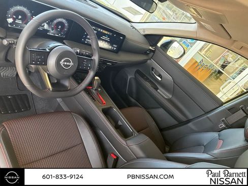 New 2025 Nissan Kicks SR image 28