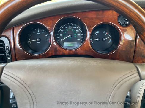 Used 1999 Jaguar XK8 Convertible image 38