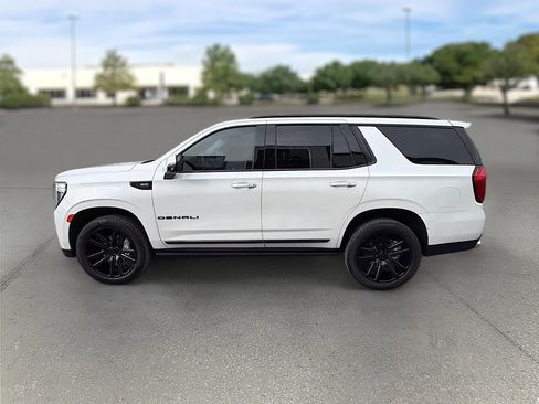 Used 2023 GMC Yukon Denali AWD/4WD image 4