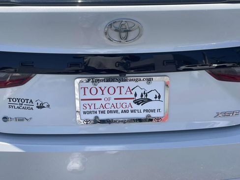 Used 2025 Toyota Camry XSE image 8