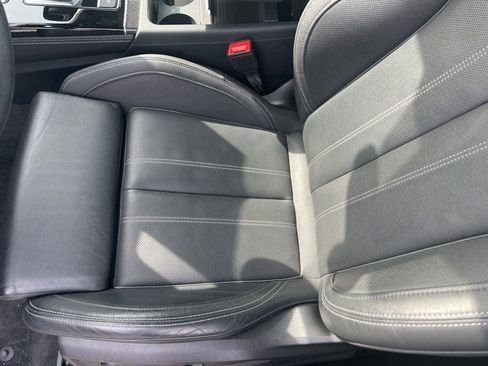 Used 2024 Audi SQ5 Prestige w/ Prestige Package image 10