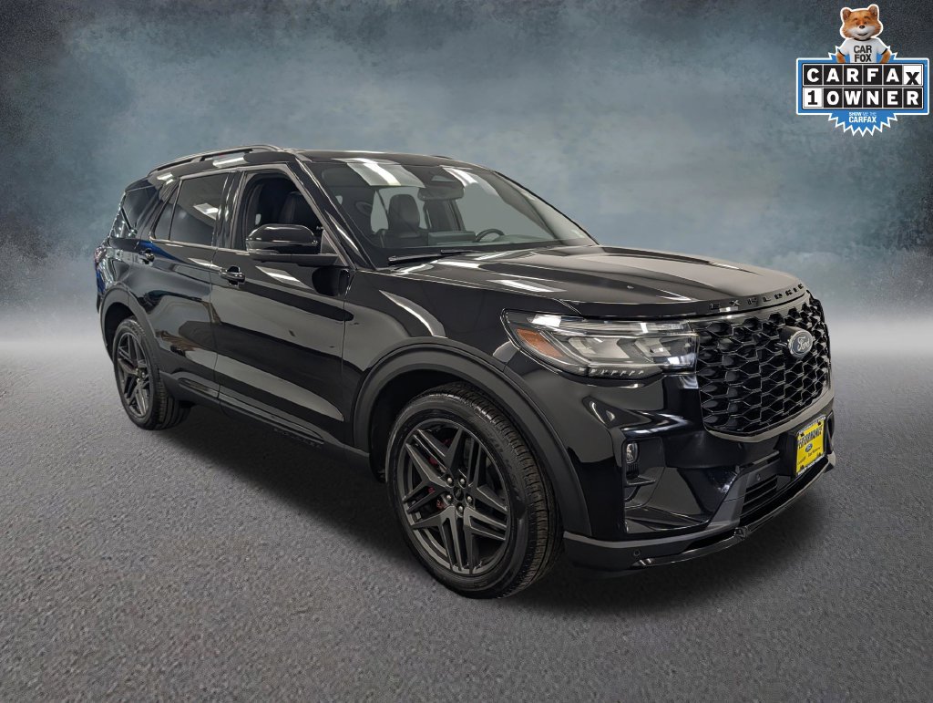 Used 2025 Ford Explorer ST AWD/4WD image 3
