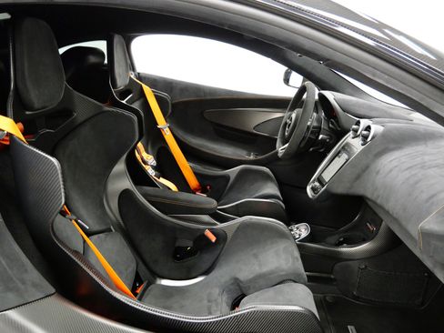 Used 2019 McLaren 600LT RWD image 24