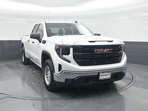 Used 2024 GMC Sierra 1500 Pro w/ Pro Value Package image 8