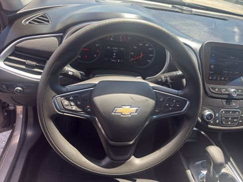 Used 2024 Chevrolet Malibu LT FWD image 16
