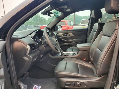 Certified 2023 Chevrolet Traverse LT FWD image 20