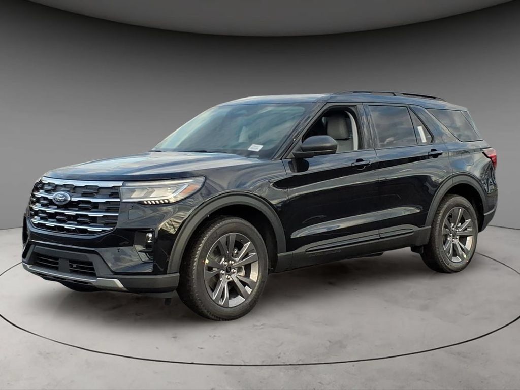 New 2026 Ford Explorer Active w/ Active Comfort Package AWD/4WD image 1