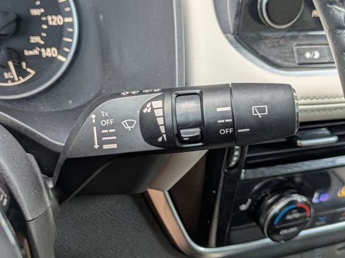 Used 2023 Nissan Rogue SL w/ SL Premium Package FWD image 16