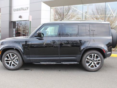 New 2026 Land Rover Defender 110 S image 5