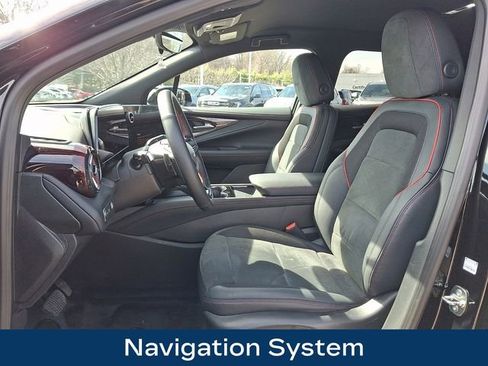 Used 2024 Chevrolet Blazer EV RS image 2