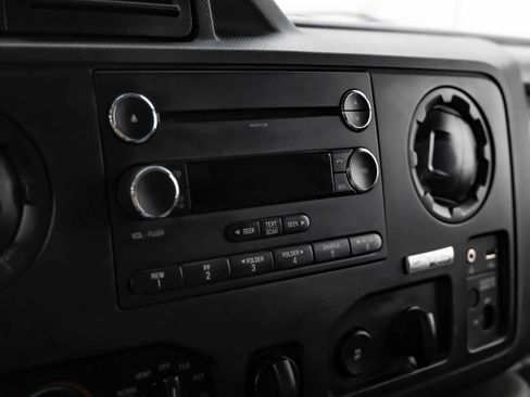 Used 2014 Ford E-350 and Econoline 350 Super Duty w/ Power Group image 23