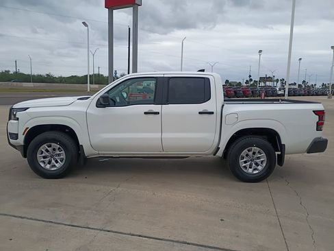 New 2026 Nissan Frontier S image 3