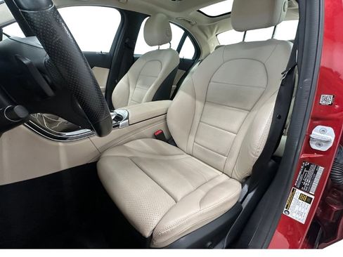 Used 2016 Mercedes-Benz C 300 4MATIC Sedan image 11