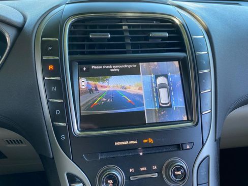 Used 2019 Lincoln Nautilus Reserve FWD image 67