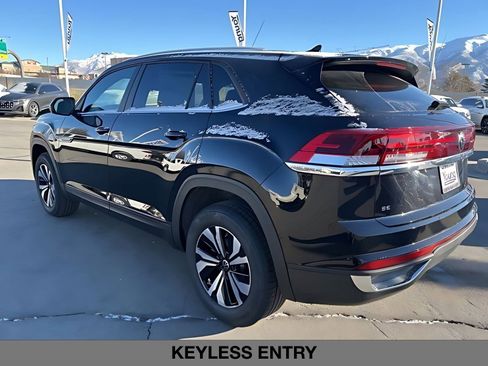 New 2026 Volkswagen Atlas Cross Sport SE image 8