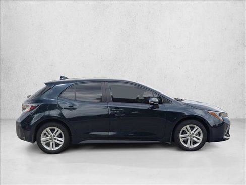 Used 2021 Toyota Corolla SE w/ Blackout Package (TMS) FWD image 4