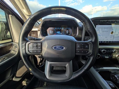 Used 2021 Ford F150 Lariat image 17
