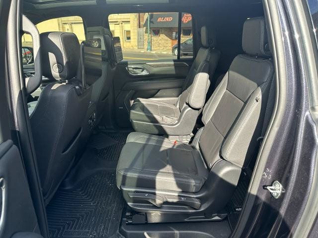 Used 2023 Chevrolet Suburban LT w/ Luxury Package AWD/4WD image 23