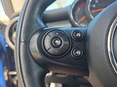 Used 2016 MINI Cooper 2-Door Hardtop image 21