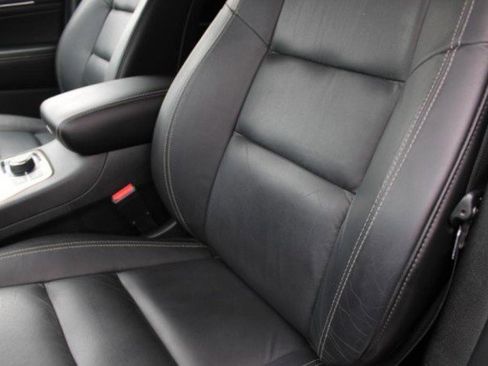 Used 2017 Jeep Grand Cherokee Limited image 21