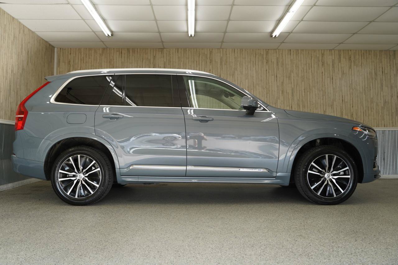 Used 2022 Volvo XC90 T8 Inscription Expression w/ Advanced Package AWD/4WD image 6