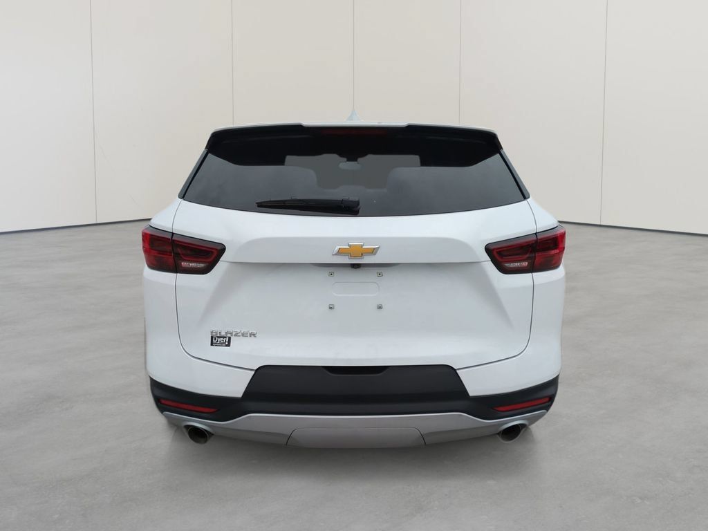 New 2025 Chevrolet Blazer LT w/ LPO, Floor Liner Package FWD image 4