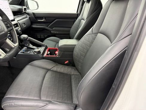 Used 2025 Toyota Tacoma TRD Sport w/ TRD Sport Premium Package image 23