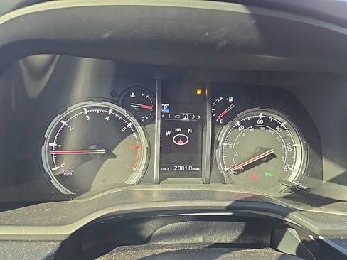 Used 2020 Toyota 4Runner Limited image 47