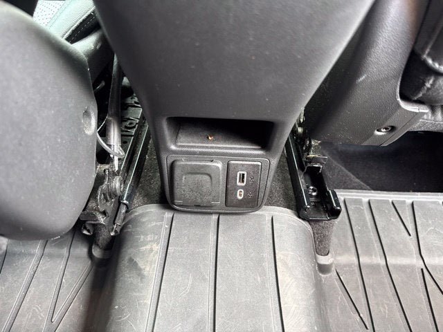 Used 2023 Buick Encore GX Essence w/ Experience Buick Package AWD/4WD image 26