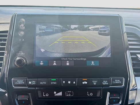 Certified 2024 Honda Odyssey Touring image 14