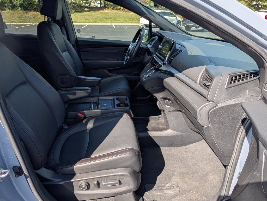 Used 2025 Honda Odyssey Sport-L image 11