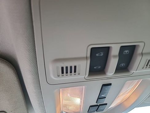 Used 2016 Cadillac SRX Luxury w/ Driver Awareness Package image 22