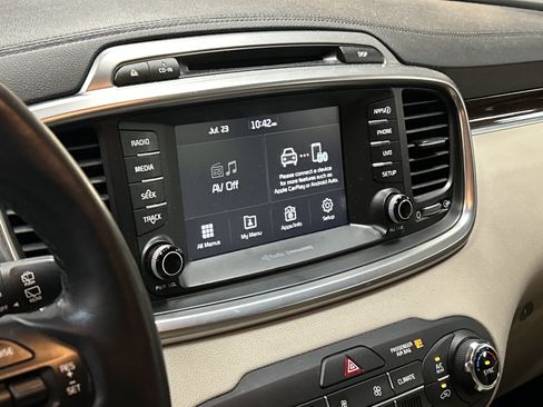 Used 2017 Kia Sorento EX w/ EX V6 Premium Package FWD image 8