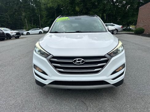 Used 2017 Hyundai Tucson Value AWD/4WD image 3