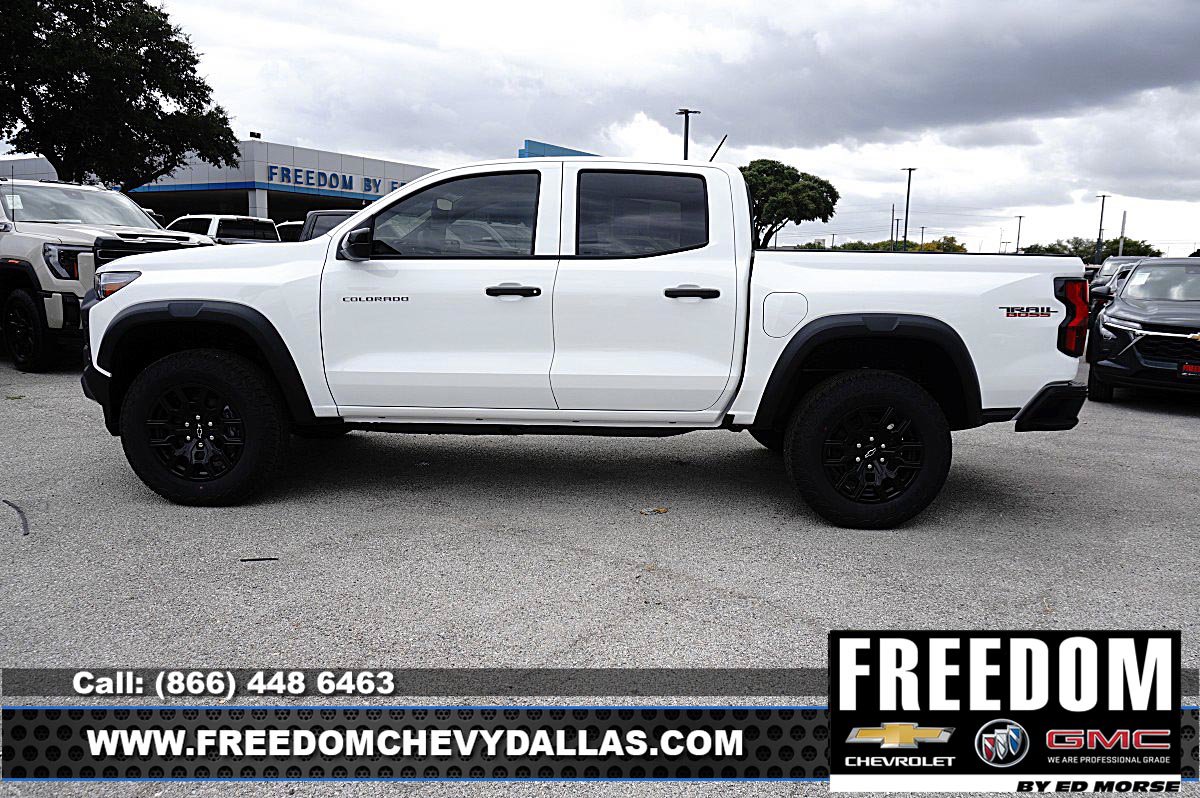 New 2026 Chevrolet Colorado Trail Boss AWD/4WD image 3