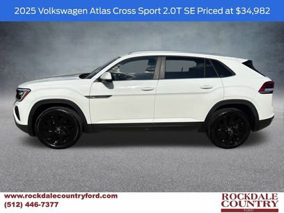 Used 2025 Volkswagen Atlas Cross Sport SE w/ Panoramic Sunroof Package