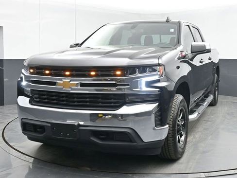 Used 2021 Chevrolet Silverado 1500 LT w/ Z71 Off-Road Package image 10