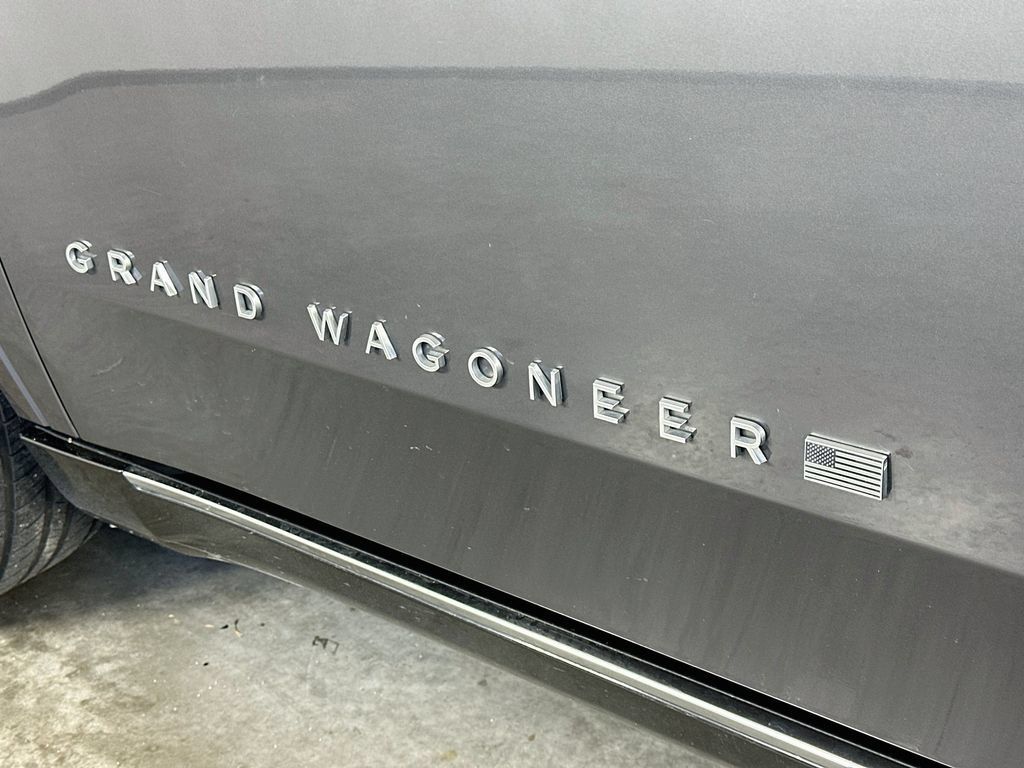 Used 2022 Jeep Grand Wagoneer Series I AWD/4WD image 29