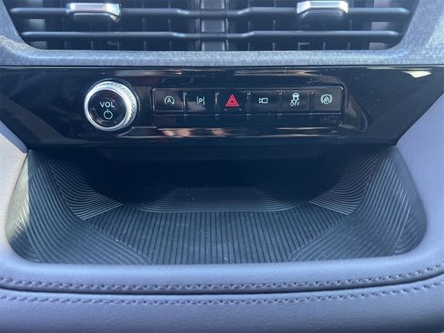 New 2026 Ford Explorer Platinum image 6