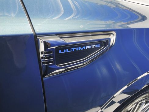 Used 2025 GMC Yukon Denali Ultimate AWD/4WD image 51