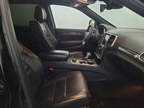 Used 2018 Jeep Grand Cherokee Overland AWD/4WD image 21