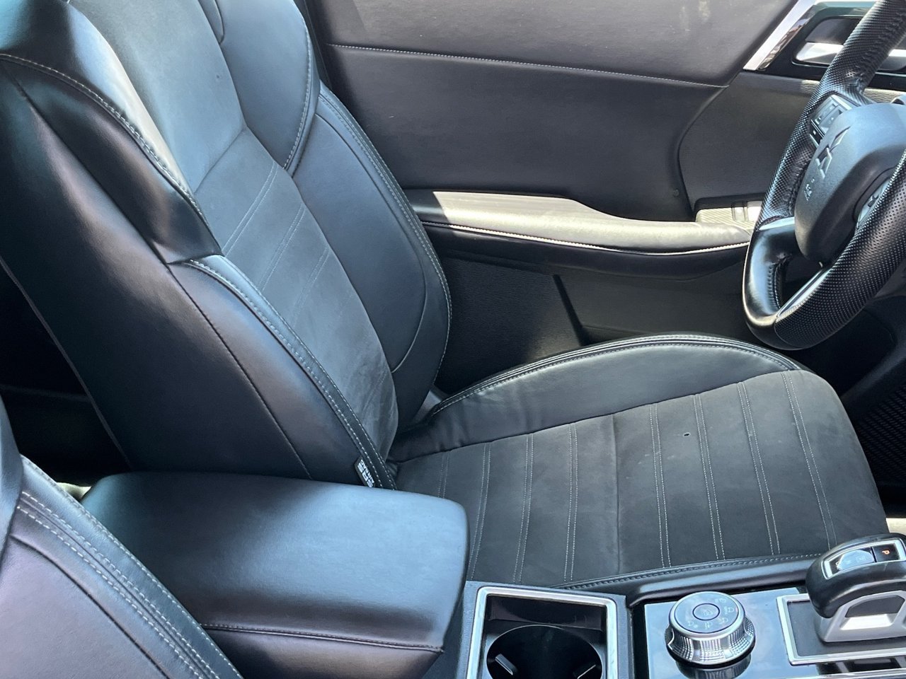 Used 2023 Mitsubishi Outlander SE FWD image 10