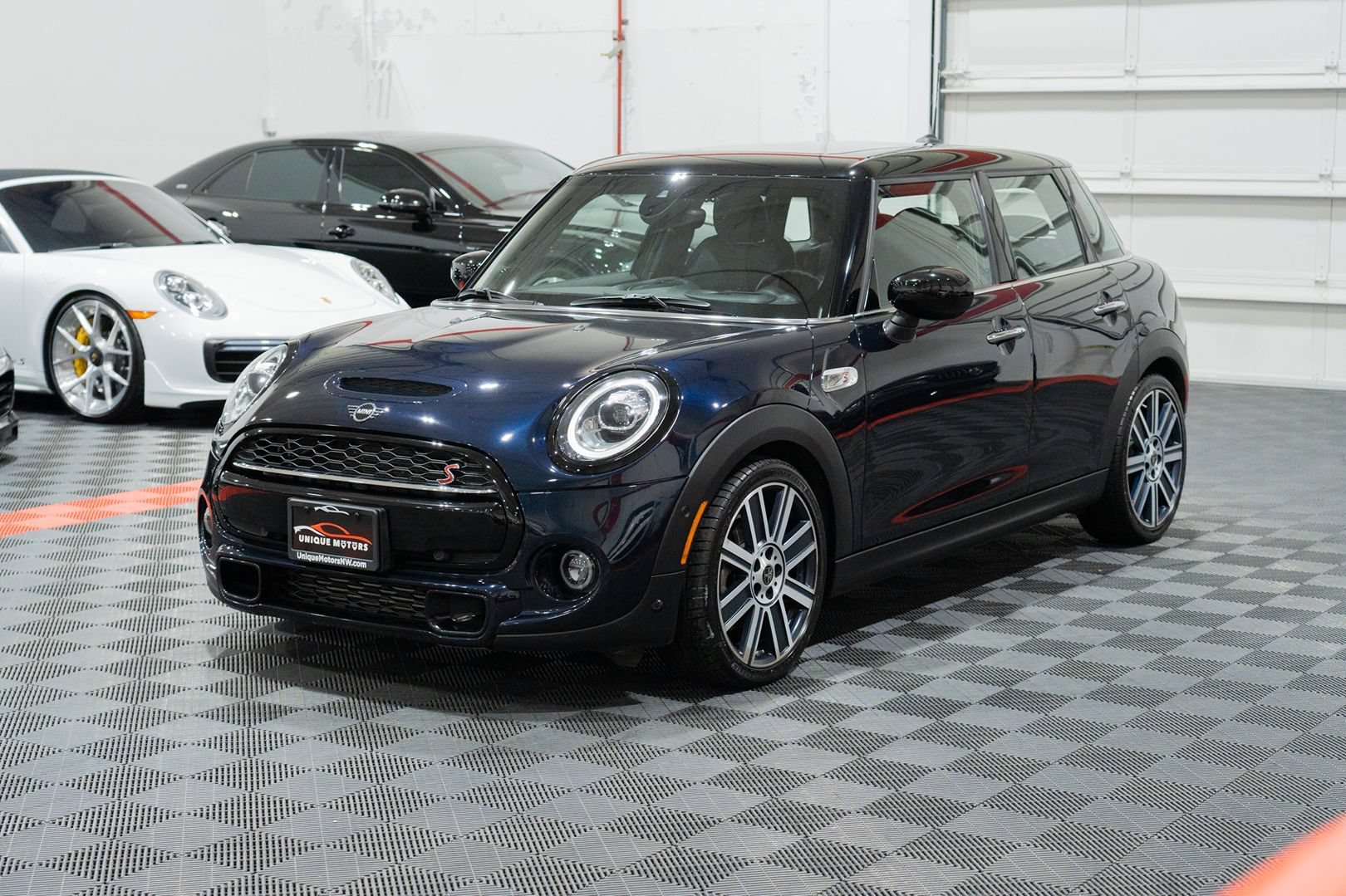 Used 2020 MINI Cooper S w/ Driver Assistance Package FWD image 3