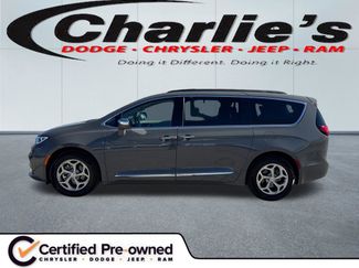 Used 2022 Chrysler Pacifica Limited 360° Tour