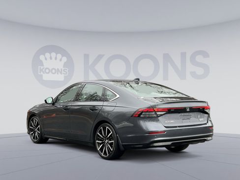 Used 2024 Honda Accord Touring image 4