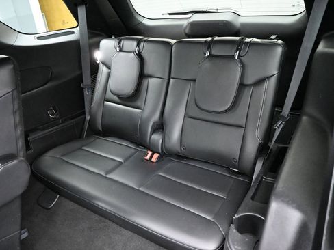 Used 2020 Ford Explorer ST image 29