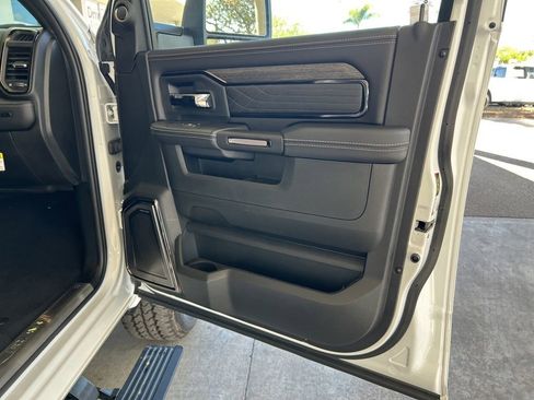 New 2026 RAM 2500 Limited image 35