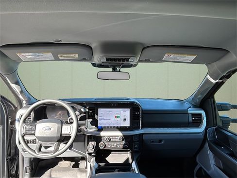 Used 2025 Ford F250 XLT w/ Black Appearance Package image 23