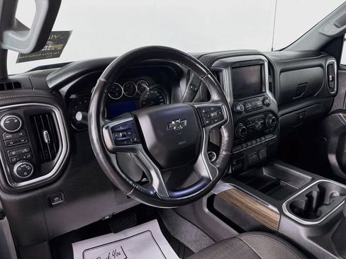 Used 2019 Chevrolet Silverado 1500 LT Trail Boss AWD/4WD image 9